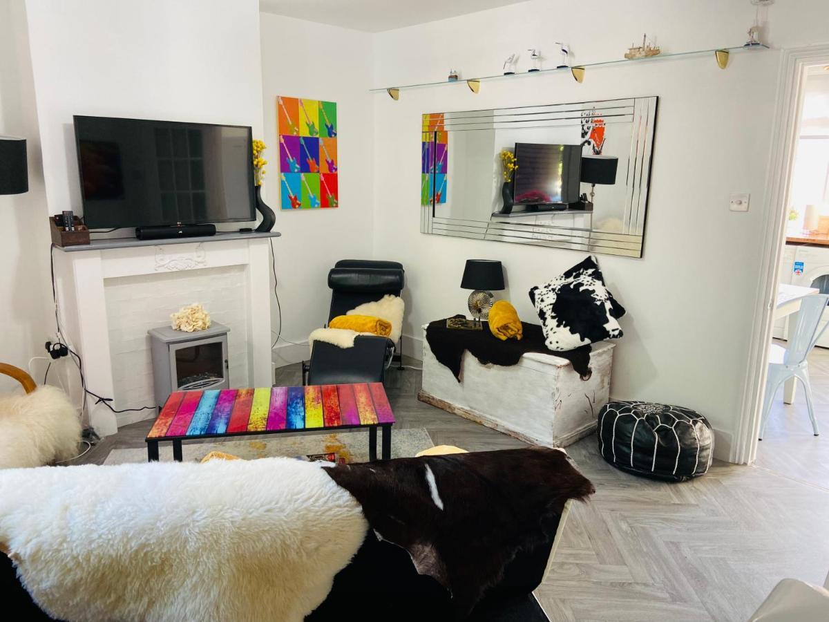 Funky Cozy Cottage With Outside Space WTA-toernooi van WTA-toernooi van Eastbourne Buitenkant foto